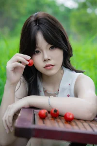 Elegant Portrait Photography Collection: YiTuYu Art Language Vol.10333 featuring Le Di - image 13
