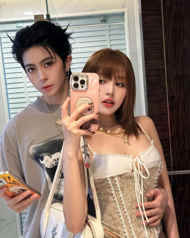 Celebrity Travels: Xoài Non and Gil Lê Share Romantic Moments in Thailand