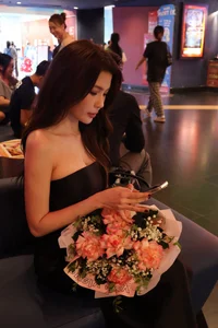 Miss Intercontinental Bao Ngoc Stuns Fans with Her Record-Breaking 1.23m Legs - image 8