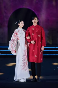Elegant Vietnamese Fashion: Thảo Vân and Her Son Showcase Traditional Ao Dai Designs - image 8