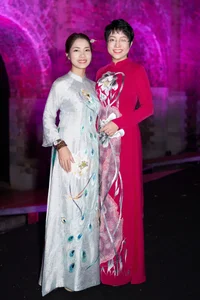 Elegant Vietnamese Fashion: Thảo Vân and Her Son Showcase Traditional Ao Dai Designs - image 1