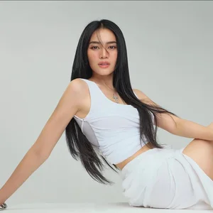 Ninh Dương Lan Ngọc Debunks Pregnancy Rumors with Stunning Bare-Faced Transformation and Education Plans - image 2