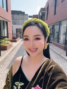 Miss Giang My: Ageless Beauty and Luxury Living in Her 1000m2 Villa - image 0