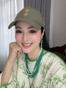 Miss Giang My: Ageless Beauty and Luxury Living in Her 1000m2 Villa - image 7