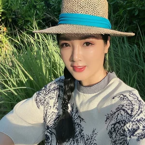 Miss Giang My: Ageless Beauty and Luxury Living in Her 1000m2 Villa - image 1
