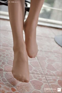 IESS Silk Foot Bento 120: Xiao Liu in Shaping Stockings Part 2 - image 23