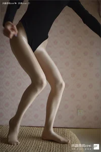 IESS Silk Foot Bento 120: Xiao Liu in Shaping Stockings Part 2 - image 32