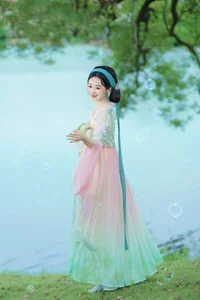 YiTuYu Art Language Vol.5638: Shu Pian Yoyi Showcases Grace and Artistic Expression in Latest Collection - image 41