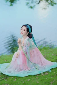 YiTuYu Art Language Vol.5638: Shu Pian Yoyi Showcases Grace and Artistic Expression in Latest Collection - image 29