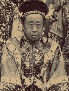 The Astonishing Beauty and Elegance of Qing Dynasty Royal Women - image 1