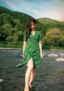 Suzuhara Riko: Radiant Smile On Green Grass Soft Warm Moments Of A Japanese Girl - image 25