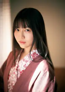 Suzuhara Riko: Radiant Smile On Green Grass Soft Warm Moments Of A Japanese Girl - image 13