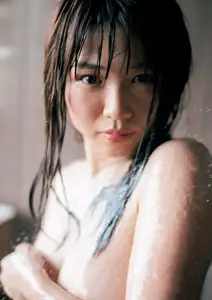 Suzuhara Riko: Radiant Smile On Green Grass Soft Warm Moments Of A Japanese Girl - image 6