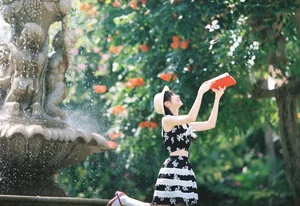 Elegant Artistic Photography: YiTuYu Art Language Vol.10363 Featuring Kua Lie Su Su - image 8