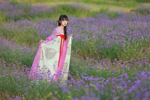 Art Language Vol.5115 featuring Nuo Nuo Chi Nuo Mi: A Masterpiece of Contemporary Portraiture - image 5