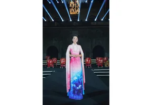 Elegant Ao Dai Collection: Radiating the Timeless Cultural Heritage and Artistry of Hanoi - image 19