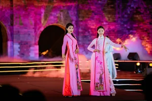 Elegant Ao Dai Collection: Radiating the Timeless Cultural Heritage and Artistry of Hanoi - image 4