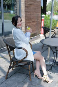 IESS Wanping Blue Goddess: A Masterpiece of Contemporary Fashion Photography and Elegant Styling - image 0