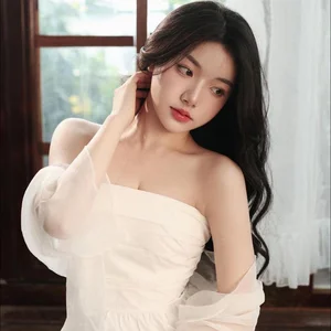 Beauty and Brains: The Angelic Mukbang Star with Academic Excellence - image 9