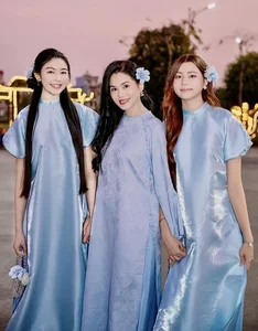 The Cinematic Beauty of Quyen Linh’s Daughters Lo Lem and Hat De - image 1