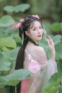 Enchanting Grace: Yi Ming in Hanfu Amidst Lotus Pond | YiTuYu Vol.8804 - image 13