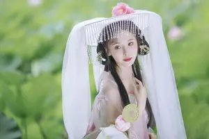Enchanting Grace: Yi Ming in Hanfu Amidst Lotus Pond | YiTuYu Vol.8804 - image 6