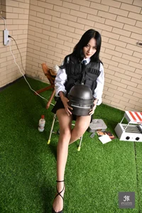 Candid Beauty: Xiaoxiao Features in IESS Puhui Collection 208 - image 46