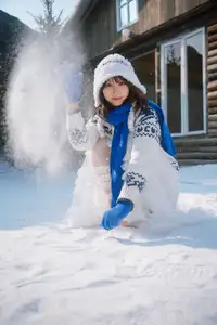 Cozy Winter Charm: Pao Pao Xiao Mie's Warmth Amidst the Snow Vol.8544 - image 18