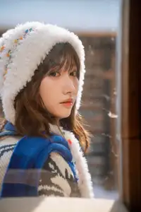 Cozy Winter Charm: Pao Pao Xiao Mie's Warmth Amidst the Snow Vol.8544 - image 5
