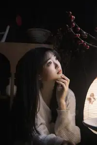 YiTuYu Vol.8549: Leng Ku Wang Ye's Dreamy Elegance in a White Sweater - image 9