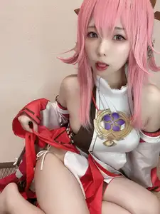 Coser Rizuna's Yae Miko Cosplay (91P) - Captivating Beauty from Genshin Impact - image 5