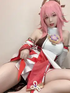 Coser Rizuna's Yae Miko Cosplay (91P) - Captivating Beauty from Genshin Impact - image 4