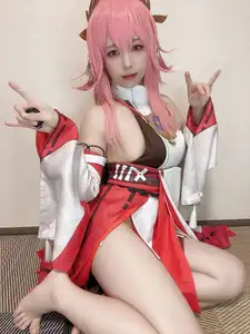 Coser Rizuna's Yae Miko Cosplay (91P) - Captivating Beauty from Genshin Impact - image 2