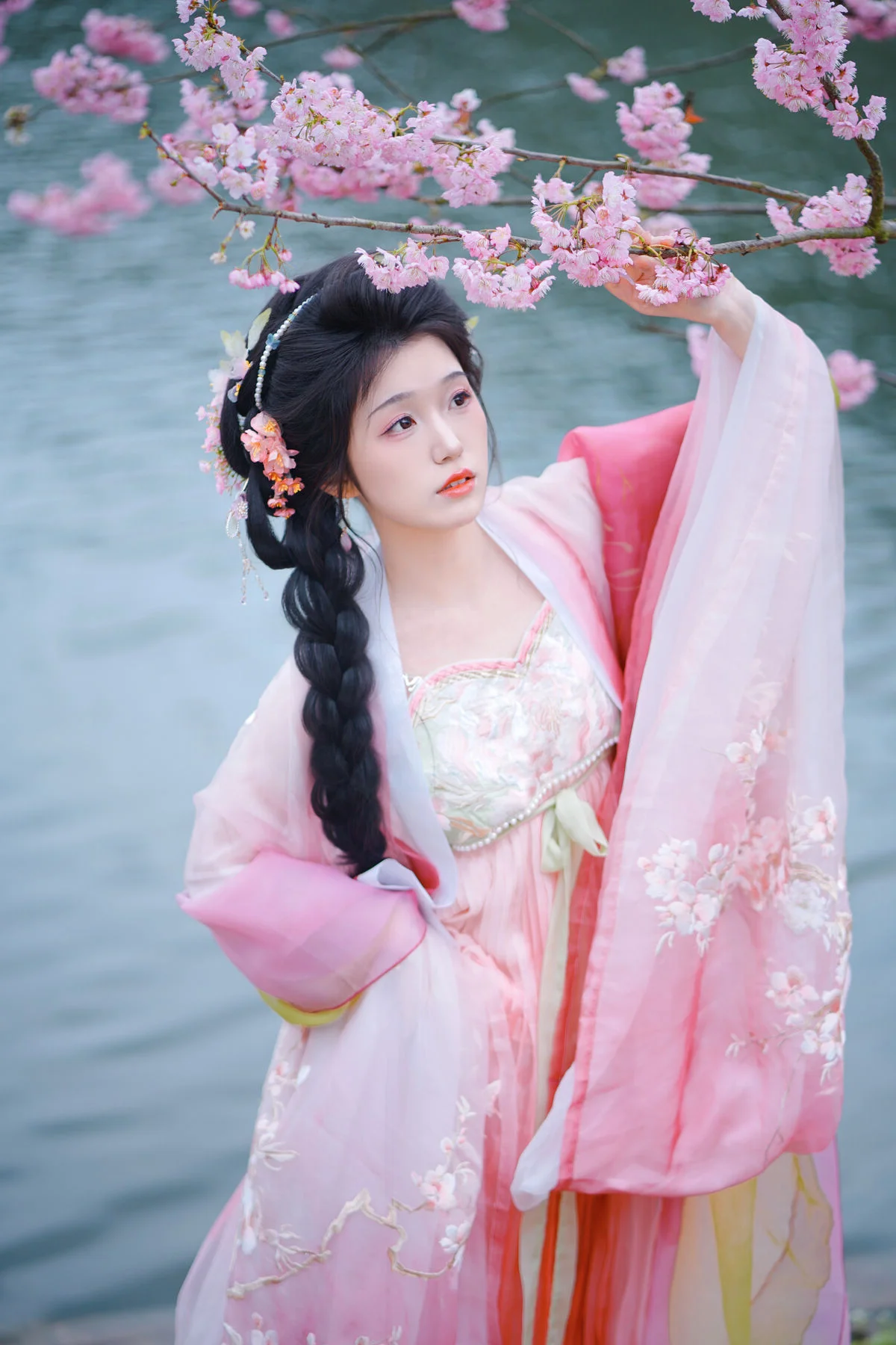 Zi Yu's Ethereal Beauty Amidst Cherry Blossoms – A YiTuYu Art Language Vol.8834 Masterpiece