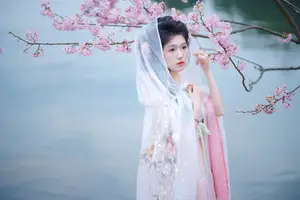 Zi Yu's Ethereal Beauty Amidst Cherry Blossoms – A YiTuYu Art Language Vol.8834 Masterpiece - image 5