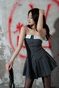 Xiao Yu Er in YiTuYu Art Language Vol.6989: A Masterpiece of Modern Portraiture - image 15