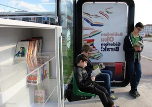 World's Most Unique Bus Stops: Exploring Architectural Masterpieces in Urban Transit - image 6