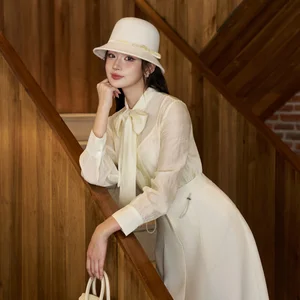 Elegant Office Wear Guide: Professional Styling Tips for Modern Women - image 5