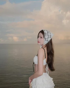 Tăng Mỹ Hàn Sets New Fashion Standards with Stunning Physique in Latest Photoshoot - image 3