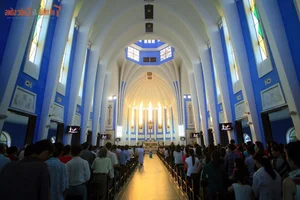 Discover the Modern Architectural Marvel of Hue: The Redemptorist Church in Vietnam's Ancient Capital - image 5