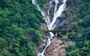 Breathtaking Wonders: A Guide to the Top 10 Most Beautiful Waterfalls of 2024 - image 3