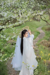 Elegant Visuals in YiTuYu Art Language Vol.4200 Featuring Model Yan Yan - image 13