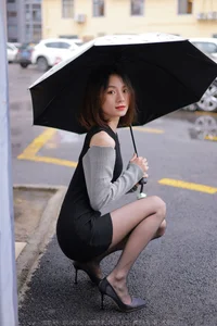 IESS Xiao Liu Rain Series: Atmospheric Black Silk Photography Collection - image 68