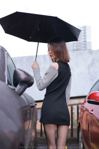 IESS Xiao Liu Rain Series: Atmospheric Black Silk Photography Collection - image 6