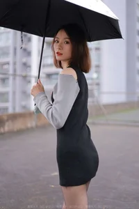 IESS Xiao Liu Rain Series: Atmospheric Black Silk Photography Collection - image 0