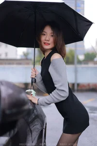IESS Xiao Liu Rain Series: Atmospheric Black Silk Photography Collection - image 55