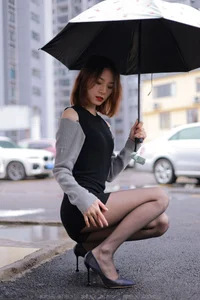 IESS Xiao Liu Rain Series: Atmospheric Black Silk Photography Collection - image 39