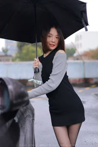 IESS Xiao Liu Rain Series: Atmospheric Black Silk Photography Collection - image 20