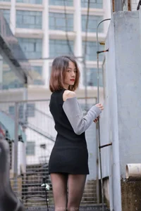 IESS Xiao Liu Rain Series: Atmospheric Black Silk Photography Collection - image 24