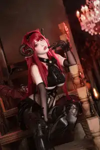 Coser Qie Qie Celia Transforms into Hindenburg: The Alluring Mystique of the Red-Haired Demoness in Unique Cosplay Photoshoot. - image 11
